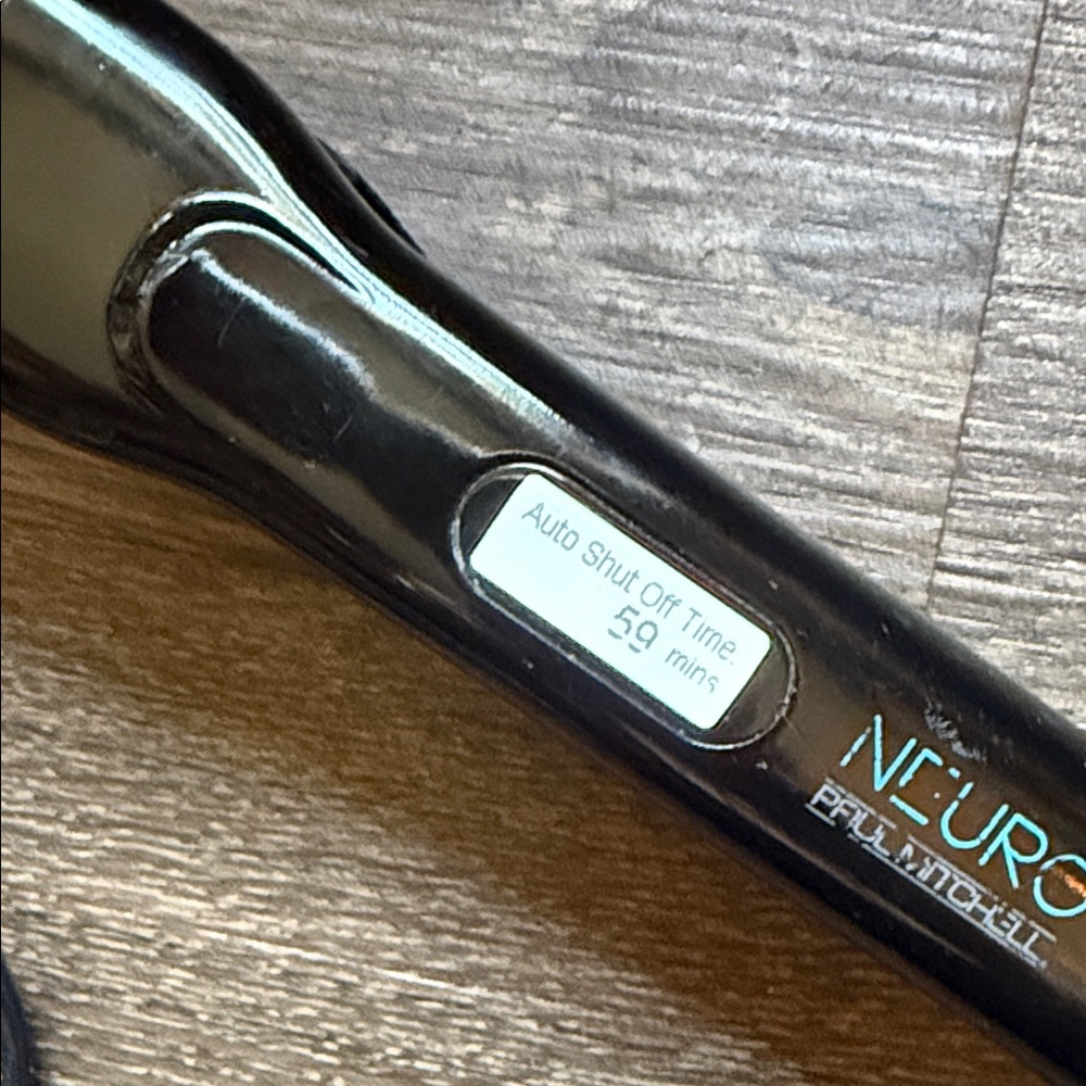 Paul Mitchell Neuro Smooth Titanium Flat Iron 1 1/4 - Picture 9 of 9
